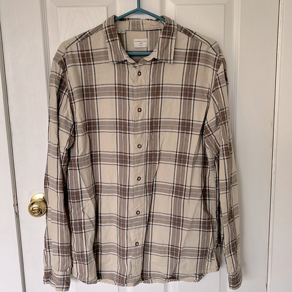 Beige plaid - Picture 1 of 4